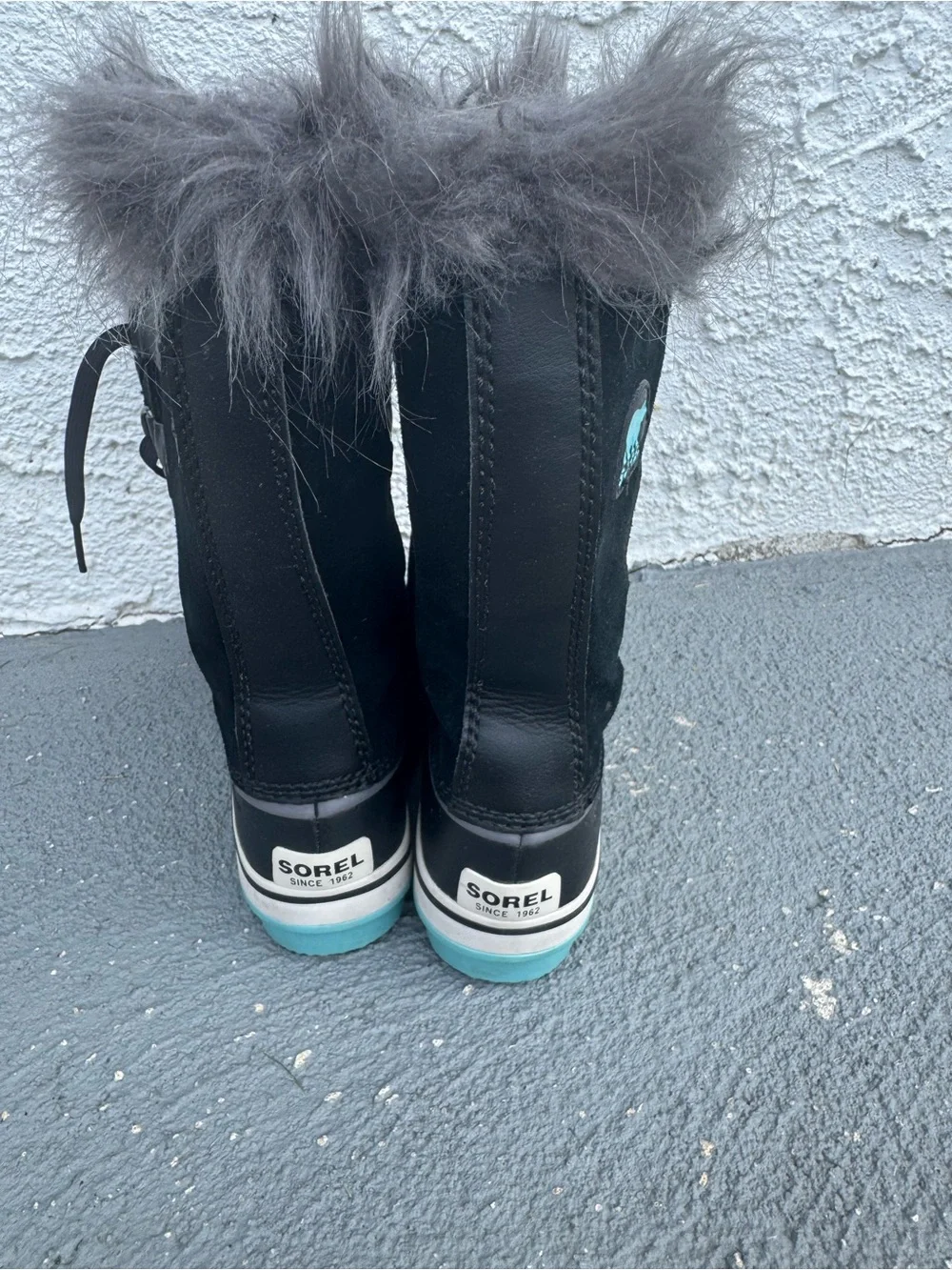 Sorel Black Winter Boot with Aqua Logo and Sole Accent